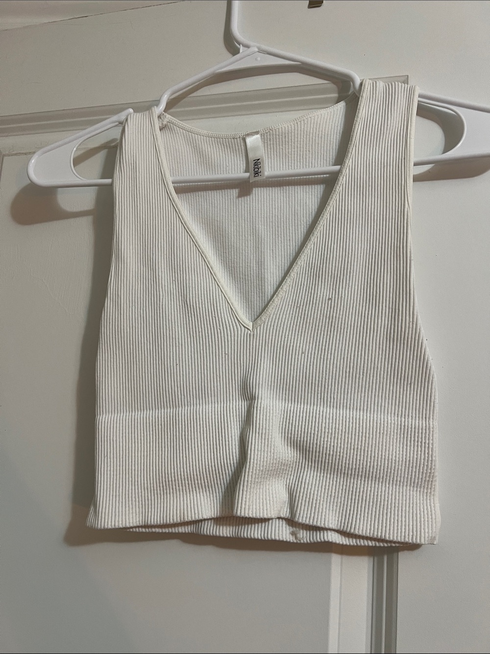 Nikibiki White Ribbed V-Neck Cropped Tank